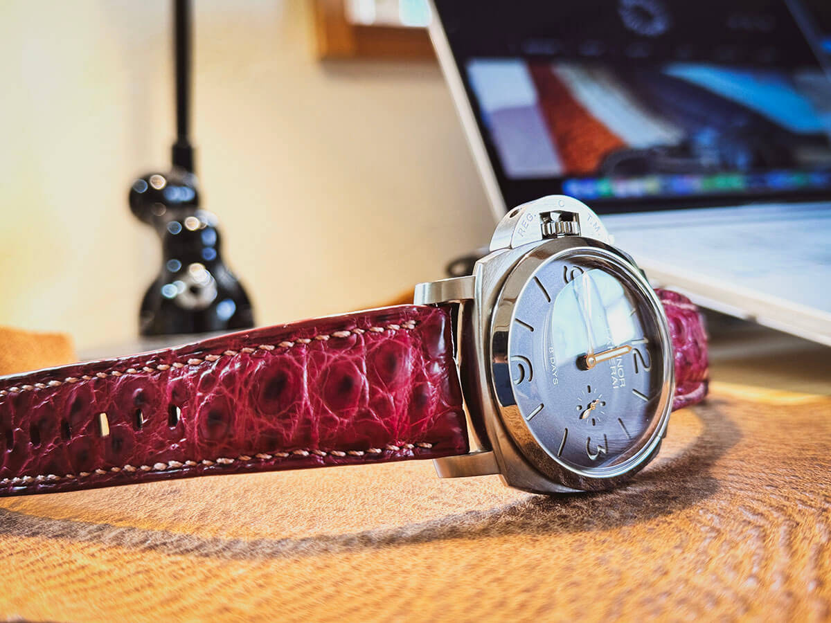 腕時計のベルトを長持ちさせるには？page-visual 腕時計のベルトを長持ちさせるには？ビジュアル