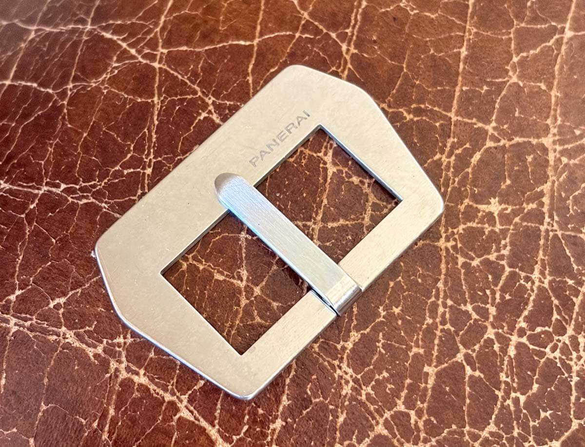 パネライ純正のGPFバックル・・・？page-visual パネライ純正のGPFバックル・・・？ビジュアル